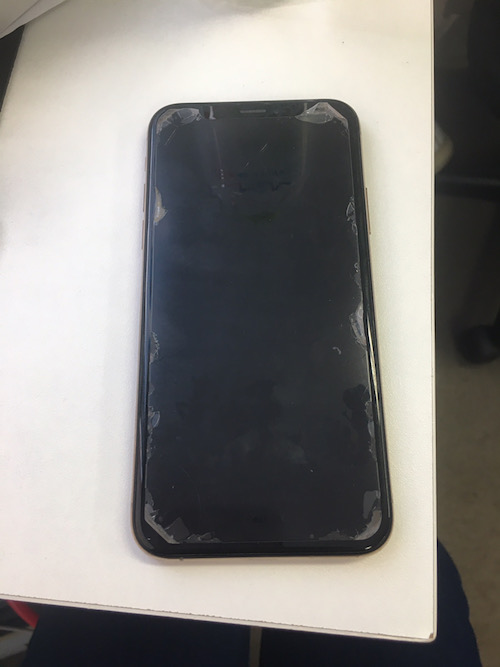 iPhoneXSのバッテリー交換行いました！