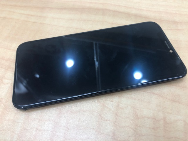 【横浜市 栄区】iPhone XSの画面修理