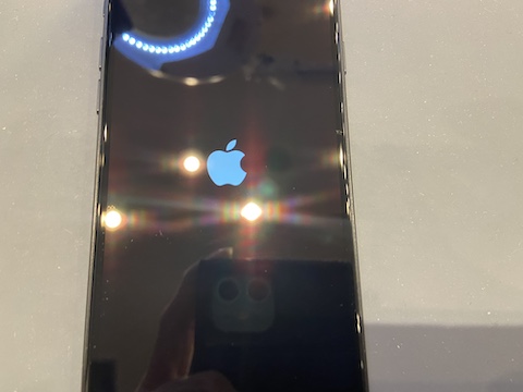iPhone7 悲しい画面割れ、すぐに解決！