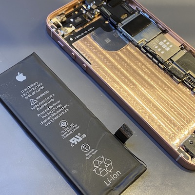 iPhoneSE バッテリー交換でまだまだ使えます！