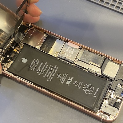 iPhoneSE バッテリー交換ご相談ください！