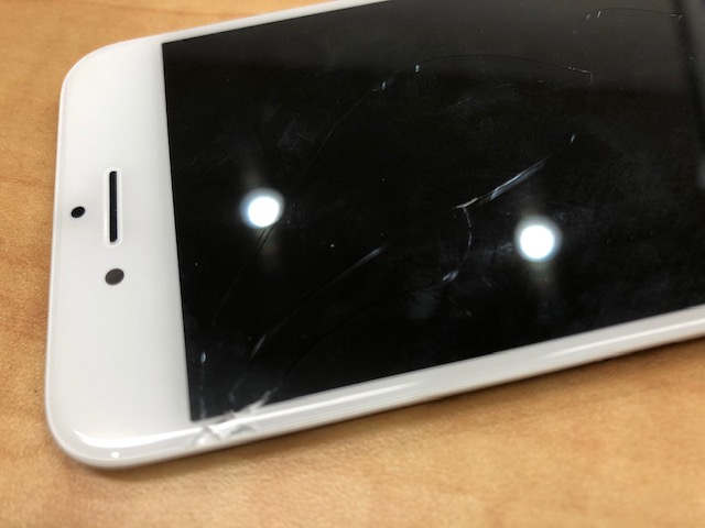 【横浜市 栄区】 iPhone 7ガラス割れ