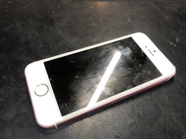iPhoneSEの画面とバッテリー交換