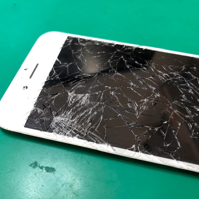 【逗子】 iPhone 6の画面修理・バッテリー交換