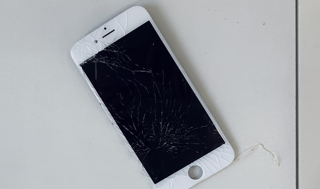 【鎌倉】 iPhone 6Sのフロントパネル交換