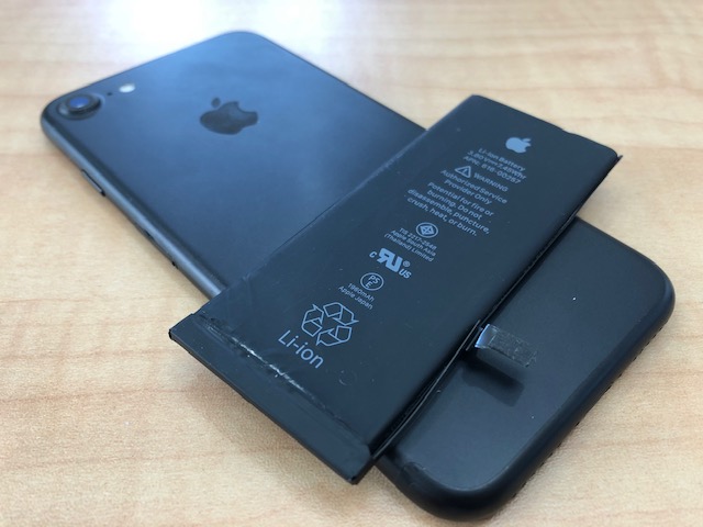 【横浜市 磯子区】 iPhone 7のバッテリー交換