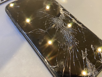 iPhoneXR 画面割れ修理