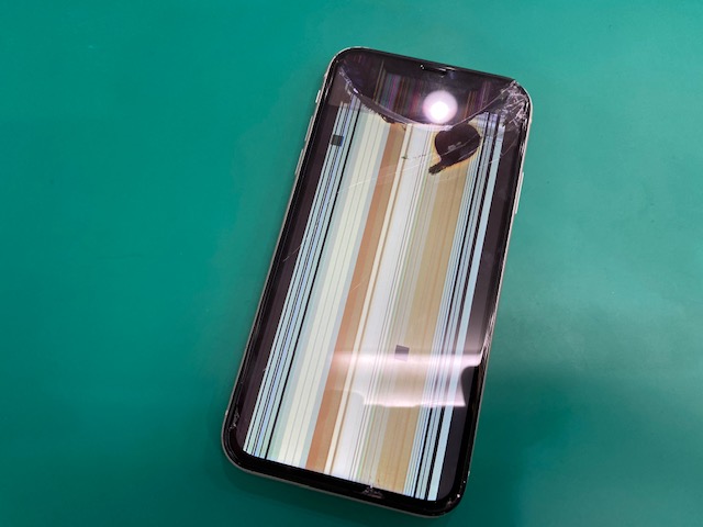 【鎌倉】 iPhone 11の画面交換（液晶不良）