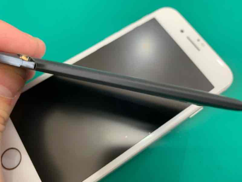 【鎌倉】 iPhone 8のバッテリー交換