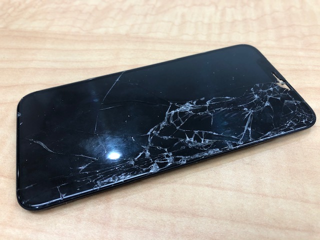 iPhone修理 高品質の部材・ていねいな作業・低廉な価格です！