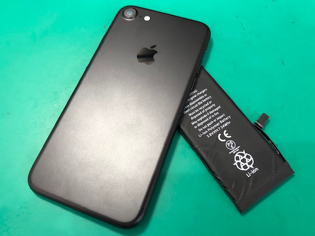 東武練馬からのご来店！iPhone 7のバッテリー交換