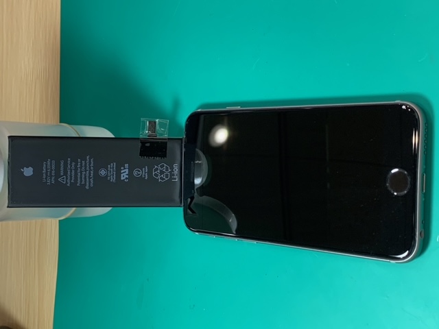 【最寄り東武練馬駅のiPhone修理】iPhone6sバッテリー交換