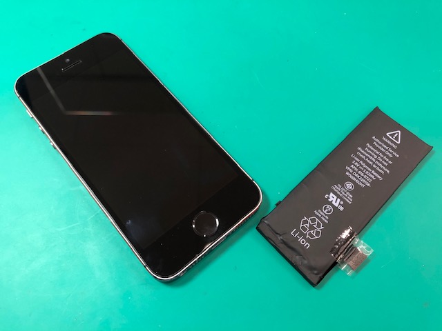 【練馬春日町】 iPhone修理 イオン板橋店 バッテリー交換