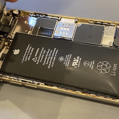 iPhone6 バッテリー がパンパンに膨張!?