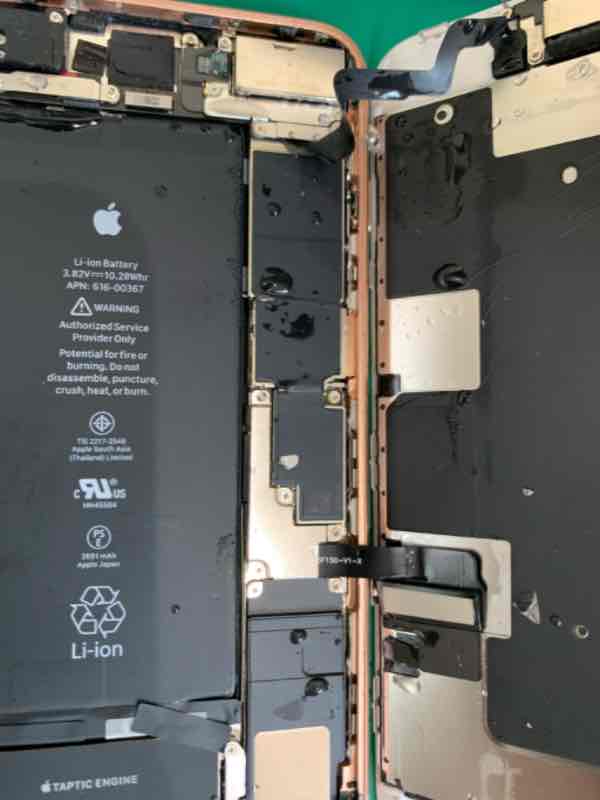 【鎌倉市】 iPhone 8Pの水没修理