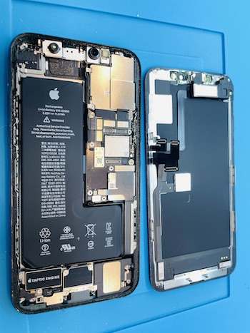 iPhone11Pro画面割れ/ゴーストタッチの修理