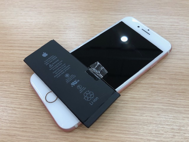 長く使うならバッテリー交換は必須！iPhone7もお任せください！