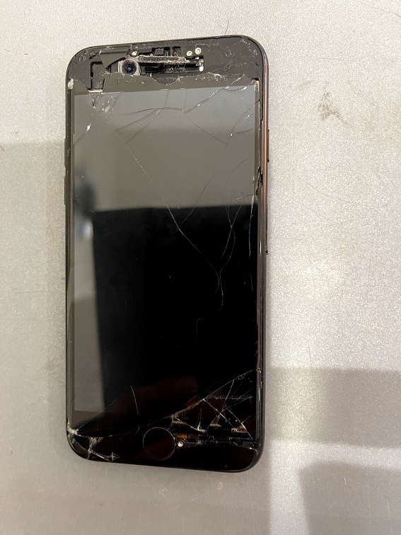 iphone7　バキバキ
