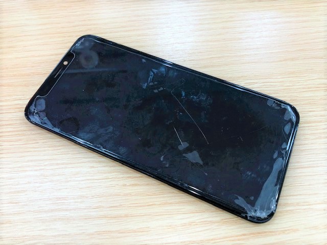 【東武練馬】 iPhone修理 イオン板橋店 XS画面修理