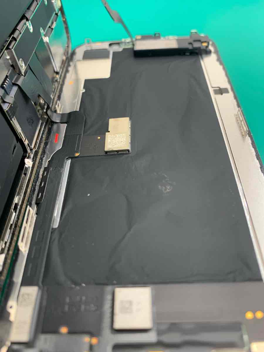 【鎌倉市】 iPhone XS　画面交換