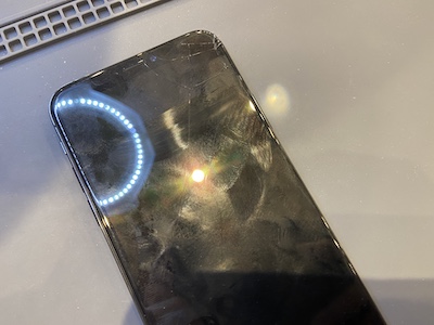 iPhoneXの画面交換修理！