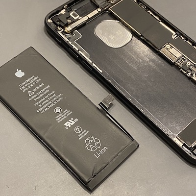 iPhone7 バッテリー（電池）の交換修理例