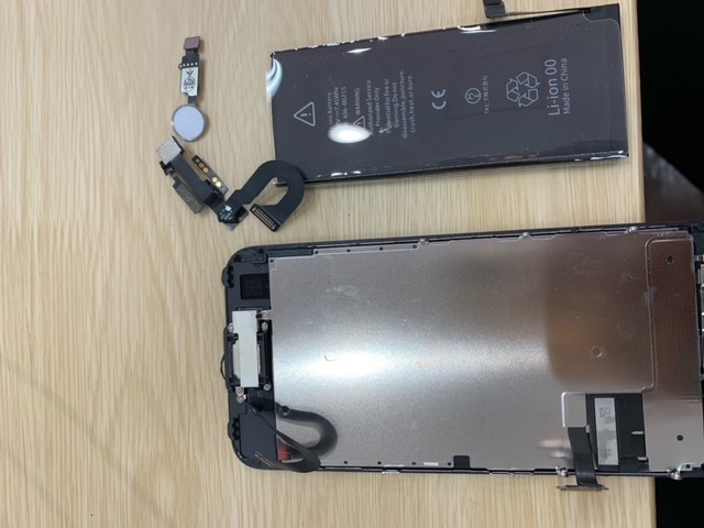 【最寄り東武練馬】スマートフォン（iPhone）の修理