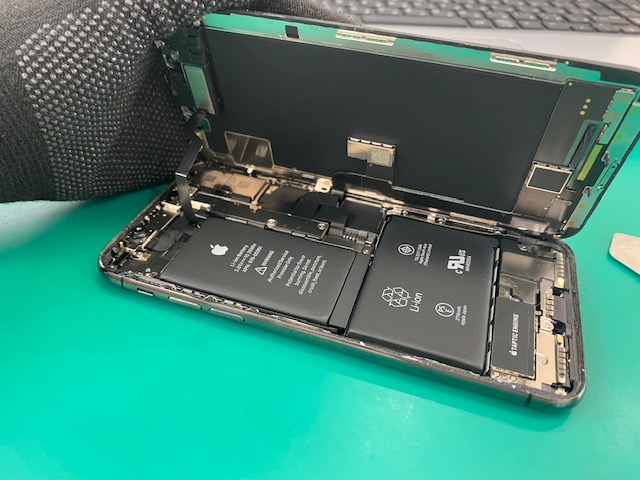 【横須賀】iPhone Xのバッテリー交換