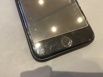 iPhone7 ホームボタン修理！