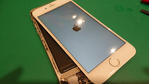 新型iPhoneに関する最新情報！！！