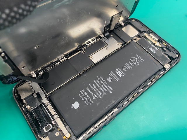 【鎌倉市】 iPhone 7の画面交換