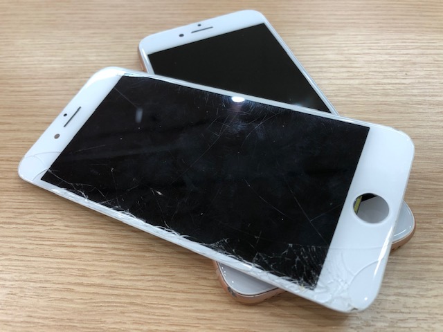 【練馬区】 iPhone修理 イオン板橋店 8ガラス割れ