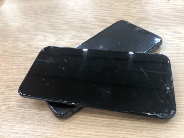 【板橋区】 iPhone修理 イオン板橋店 11液晶不良