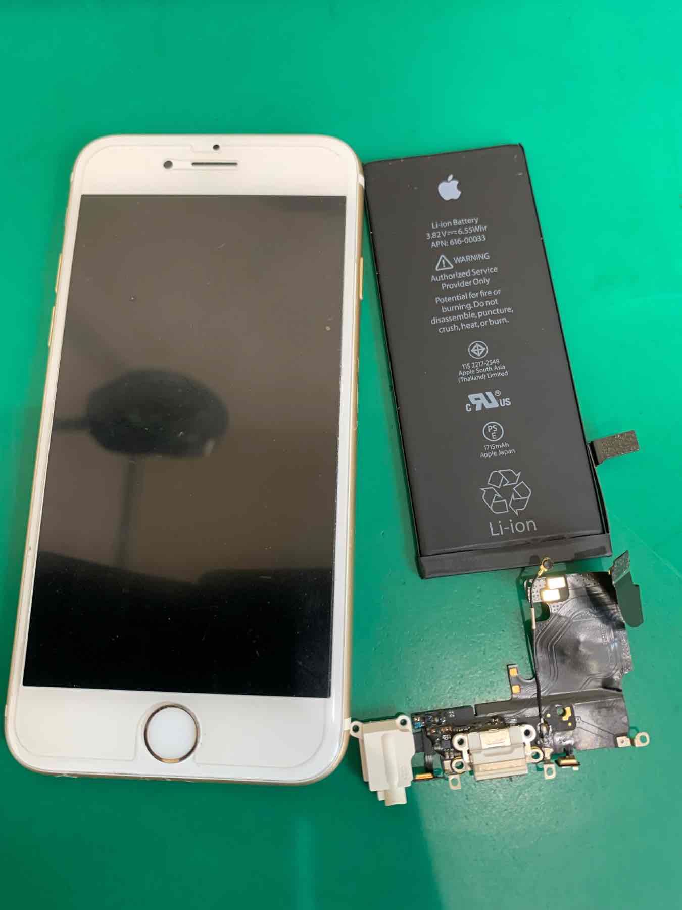 【横浜市栄区】 iPhone 6Sバッテリー・充電コネクタ交換