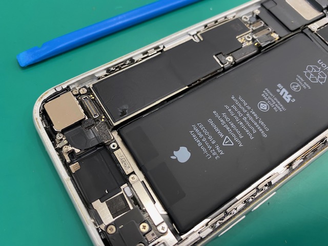 【鎌倉市】 iPhone 8のバッテリー交換