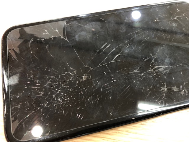 【板橋区】 iPhone修理 XR画面修理 イオンザ・バーゲン！
