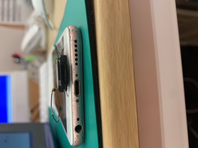 【板橋区】iPhone6s スピーカー不良