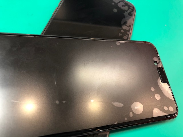 【板橋区】 イオンザ・バーゲン iPhone SE2画面修理