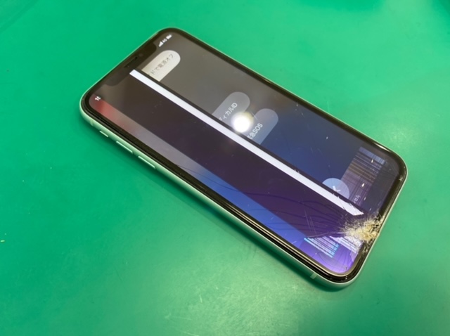 【横浜市戸塚区】 iPhone 11の画面交換