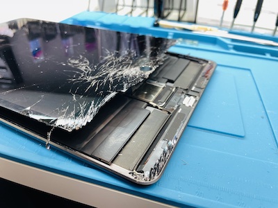 《名古屋市瑞穂区》iPadAir3画面割れ修理方法