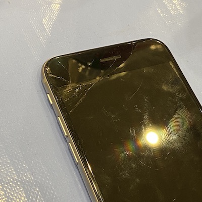 iPhone6 画面割れ即日修理！