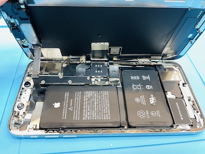 《名古屋市千種区》iPhoneXsMAX水没して画面点かない症状