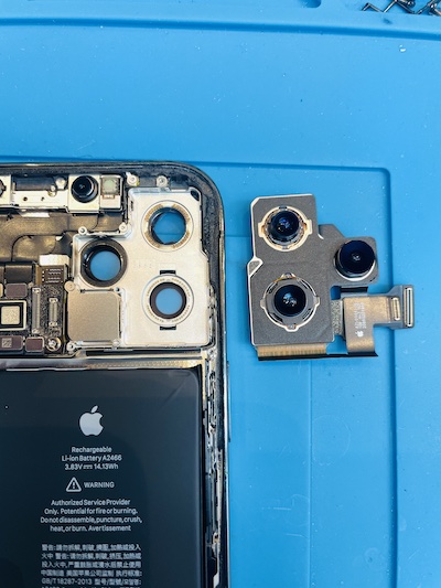 《名東区》iPhone12Pro MAXリアカメラレンズ割れ修理