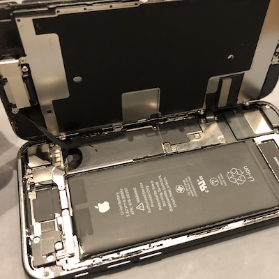 まだまだ現役のiPhone8のバッテリー交換をしました♪