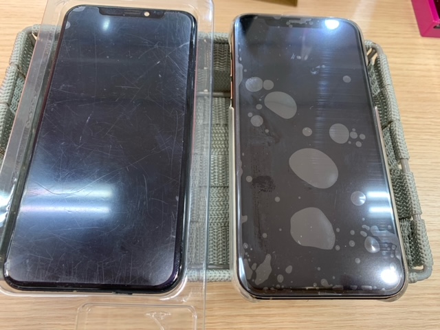板橋区高島平からiPhoneXS　液晶パネル交換修理