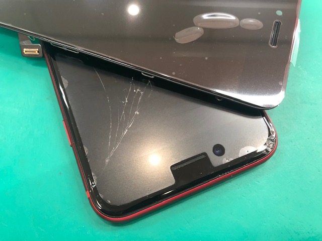 【志村三丁目】イオン板橋店 iPhone 8 画面修理