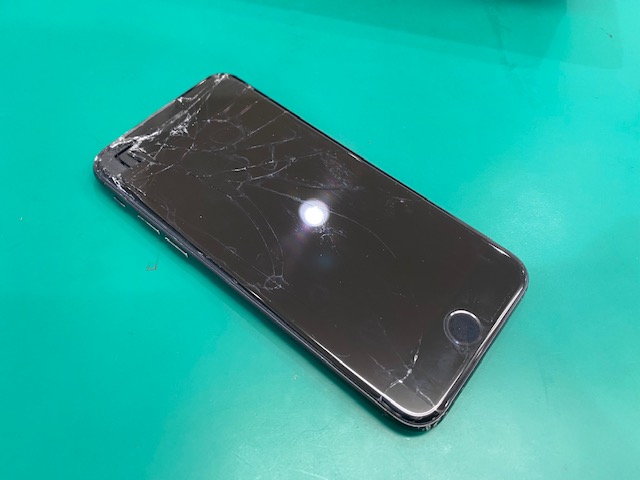【大船】 iPhone 7の画面交換