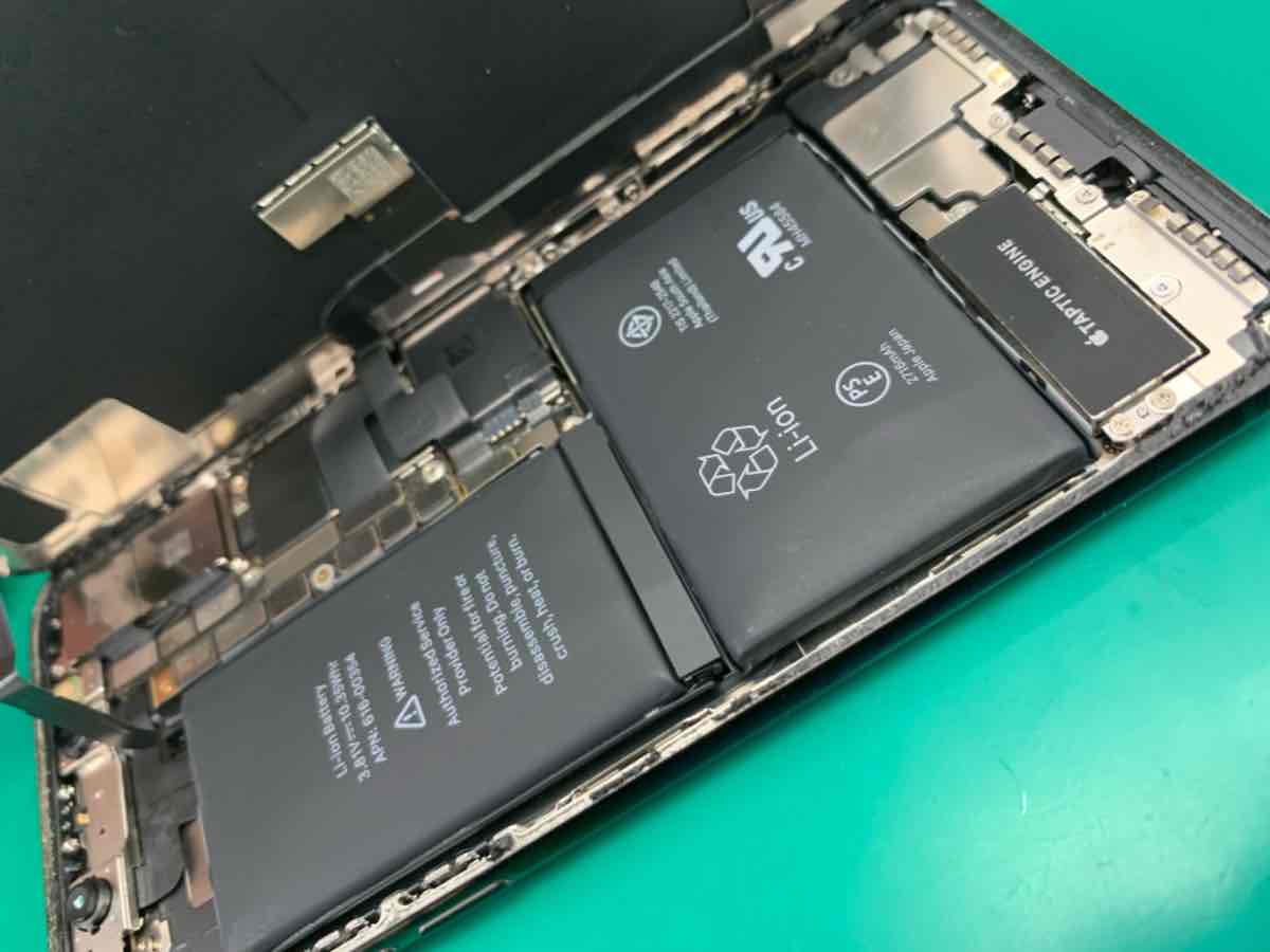 【横浜市磯子区】 iPhone Xのバッテリー交換