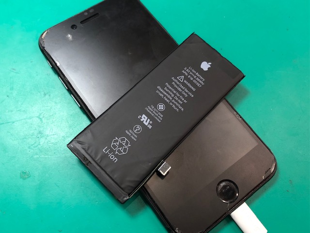 iPhone8バッテリー交換を受付しました