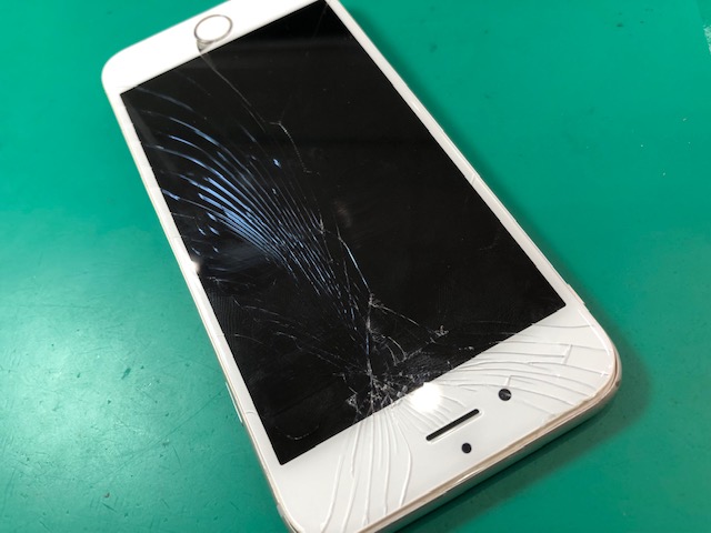 iPhone修理 イオン板橋店【練馬区】6S画面修理